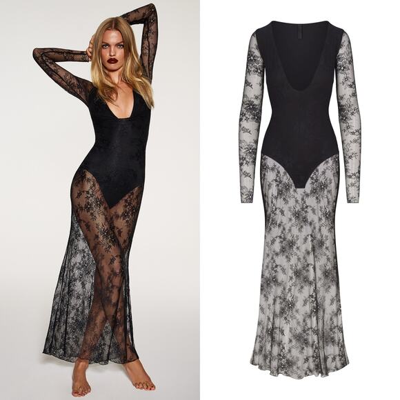 NWT SKIMS ULTRA FINE LACE PLUNGE LONG DRESS IN ONYX SIZE SMALL - Picture 1 of 9